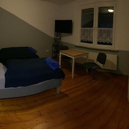 Monteurs Zimmer Noack Borssum Ngoại thất bức ảnh