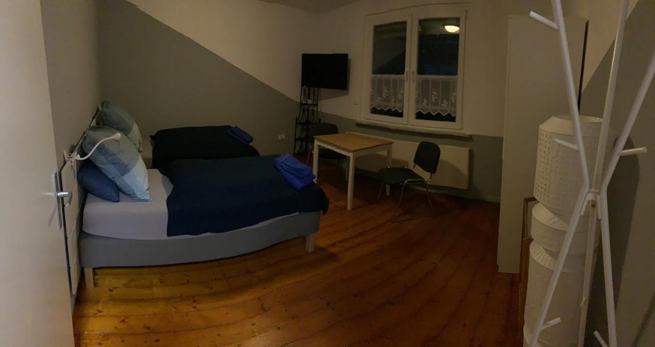 Monteurs Zimmer Noack Borssum Ngoại thất bức ảnh