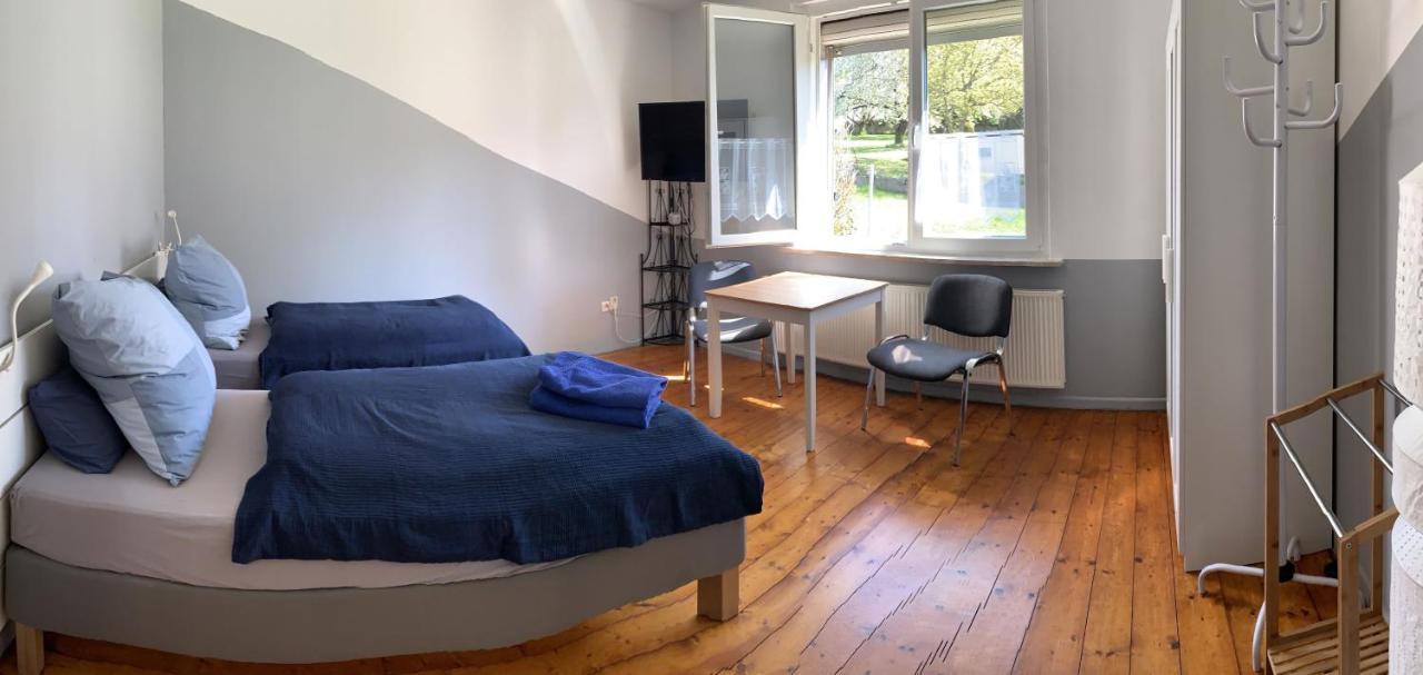 Monteurs Zimmer Noack Borssum Ngoại thất bức ảnh