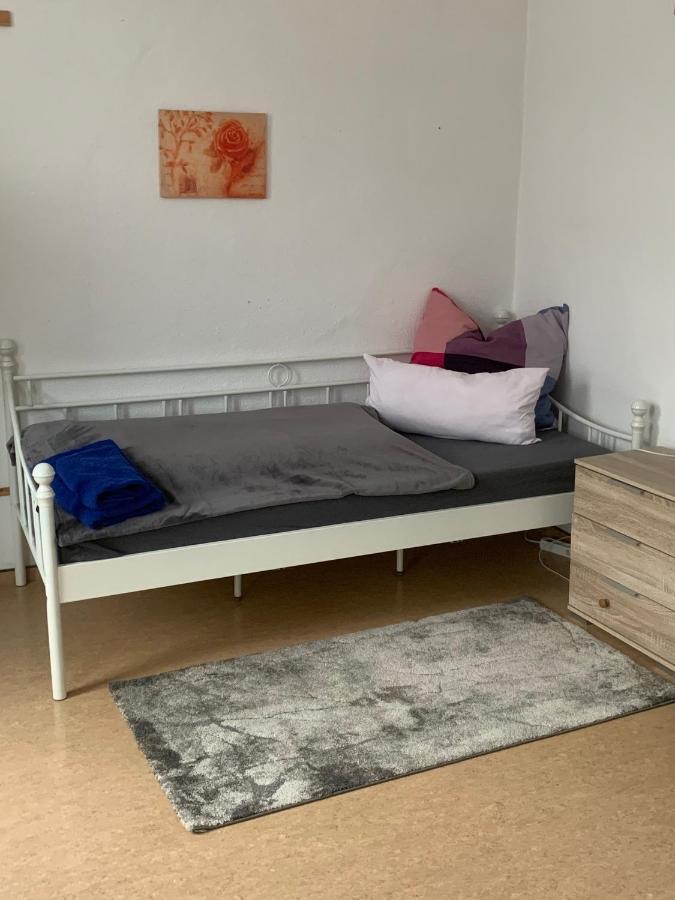 Monteurs Zimmer Noack Borssum Ngoại thất bức ảnh